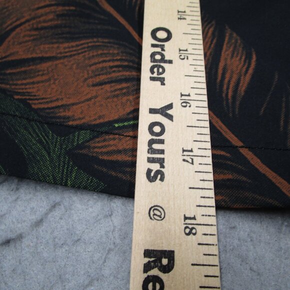 Quiksilver Men's Tropical Black Board Shorts - Picture 8 of 9